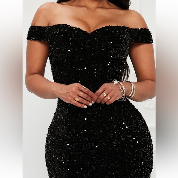 Sequence gown - Picture 3 of 3